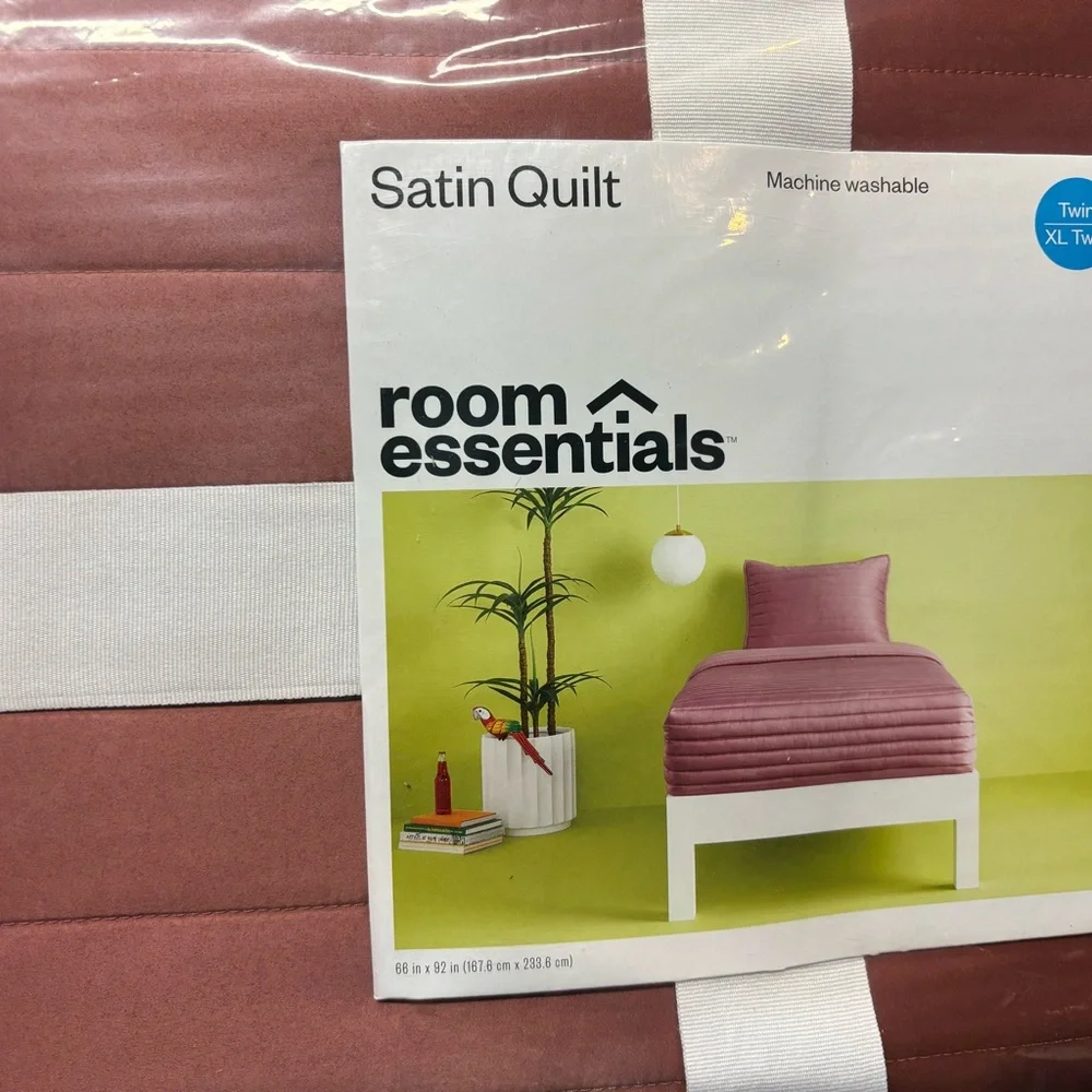 Room Essentials Pink Quilted Bedding